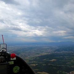 Flugwegposition um 12:40:23: Aufgenommen in der Nähe von Gemeinde Zettling, Österreich in 556 Meter